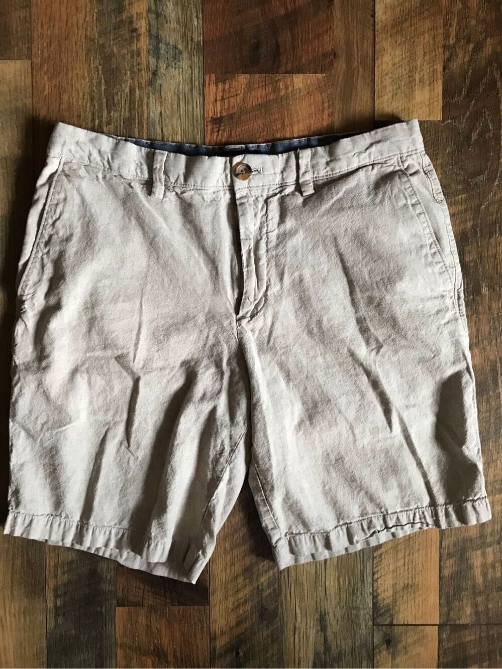Banana Republic Aiden men’s Beige linen blend shorts size 33
